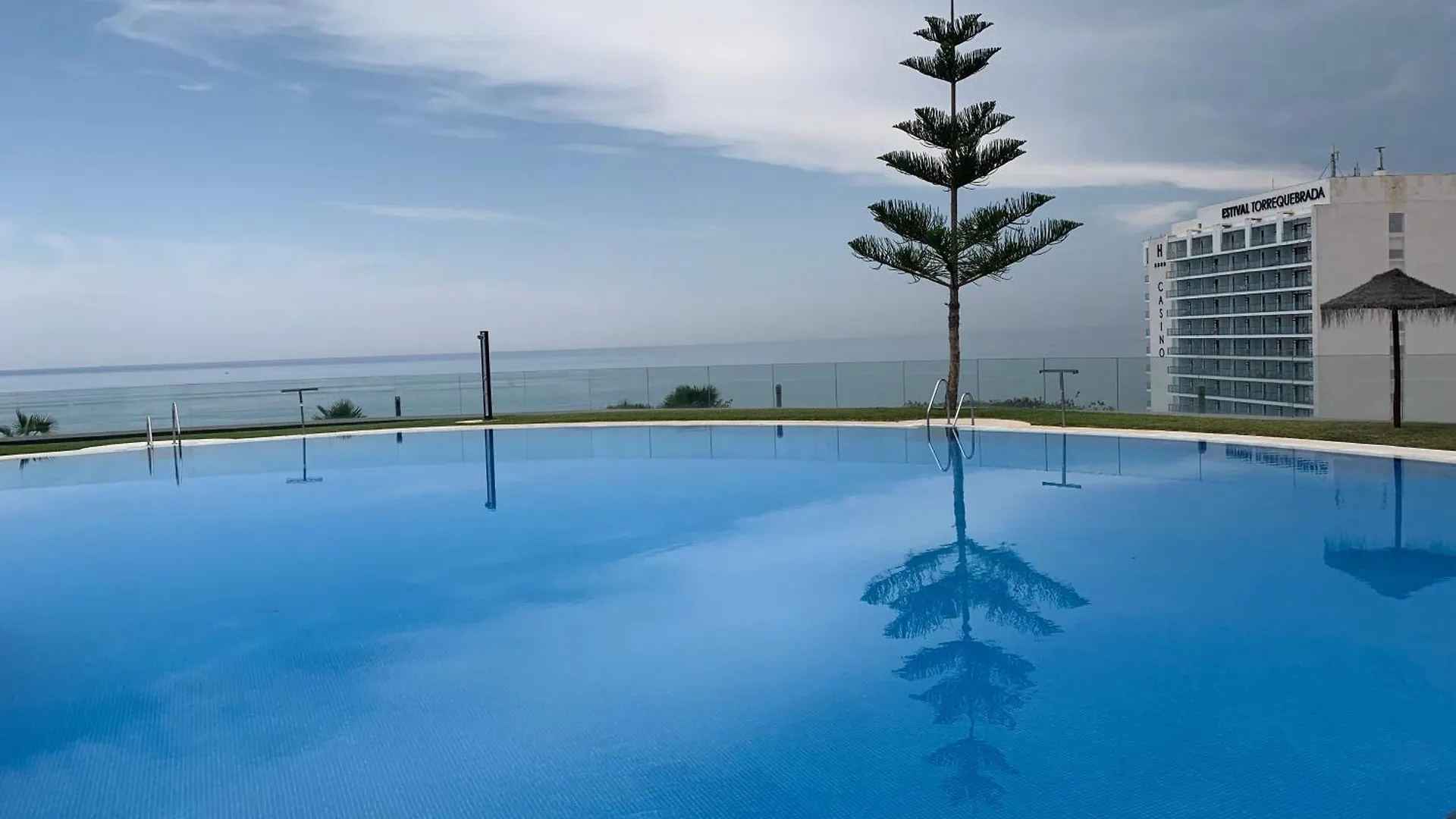 Indalo Benalmadena Daire 0*,  İspanya